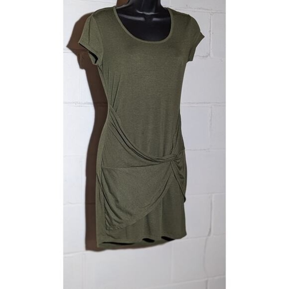No Boundaries Olive Green Short Sleeve Dress Ruched Bodycon Fitted Mini Medium